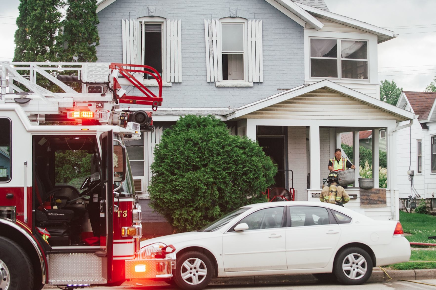 Fire on East Broadway 03